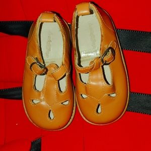 Baby gap shoes